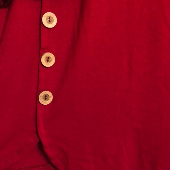 Zenana top with button detail - Picture 2 of 6